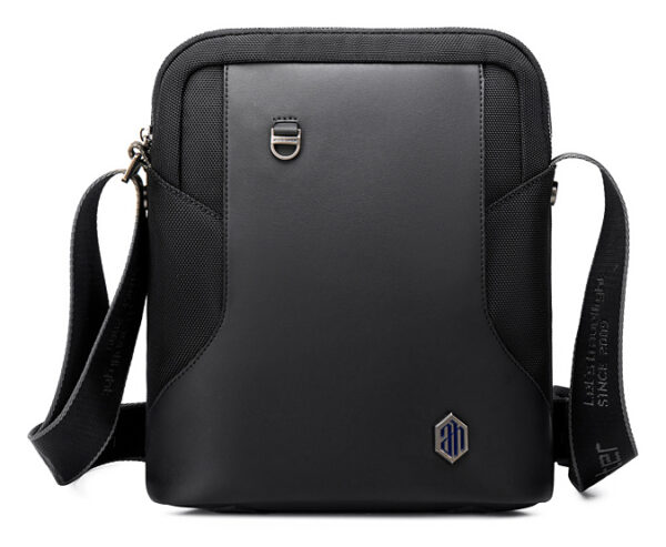 ARCTIC HUNTER τσάντα ώμου K00096-BK, με θήκη tablet 8", μαύρη